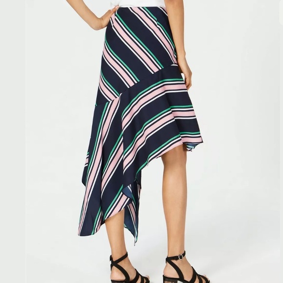 🔥BAR III🔥Striped Asymmetrical Maxi Skirt Navy Size 4 NWT - Picture 2 of 5